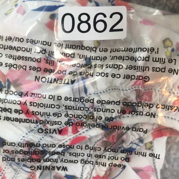 Chelsea & Violet Silky Top Womens Small Floral Ivory Wrap Peasant Bohemian Shirt - Picture 10 of 10